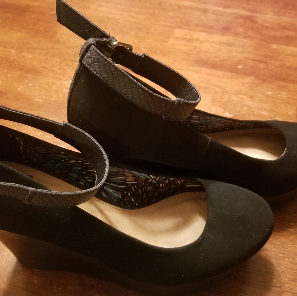Report Black  Suede Wedges